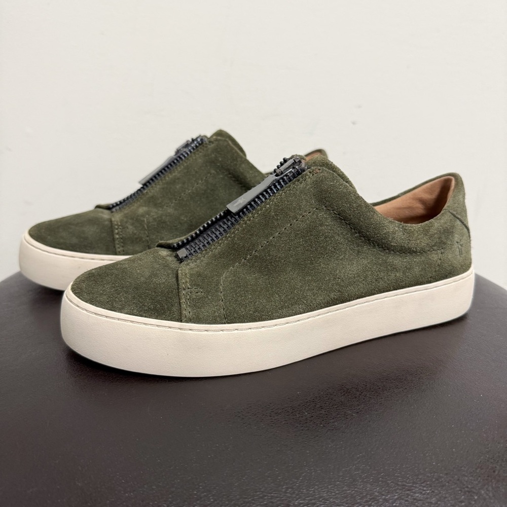 Frye Forest Green Suede Lena Zip Up Slip On Low Ivory Trim Top Sneaker 8 8M